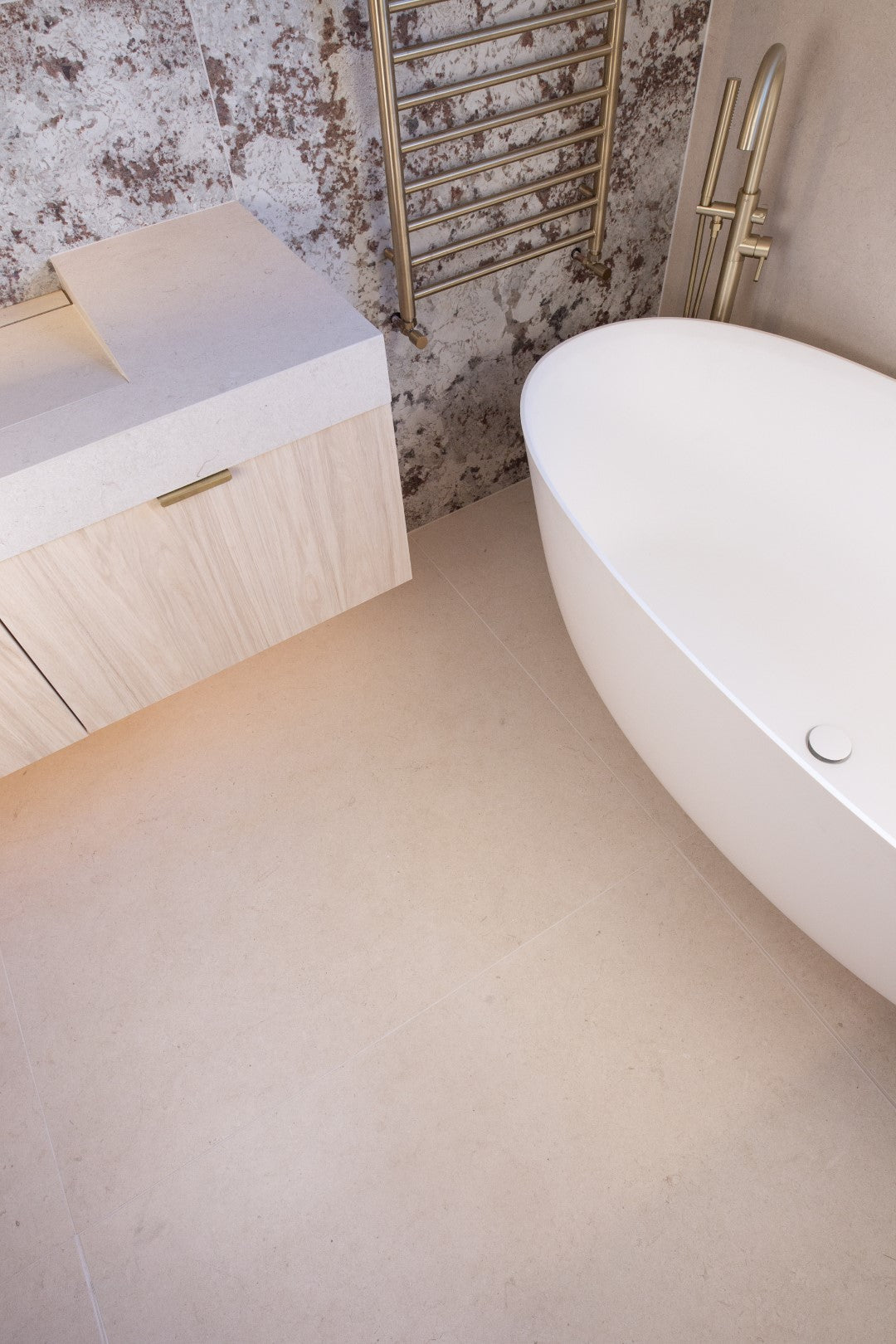 District Stone Ivory and Elementa Alaska White - Family Bathroom, London