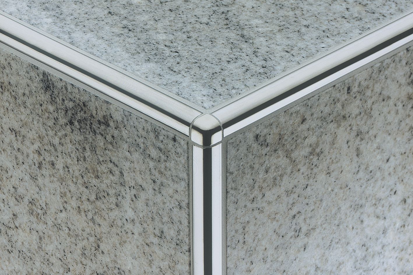 Schluter Rondec RO - Internal Corner Powder Coated Aluminium