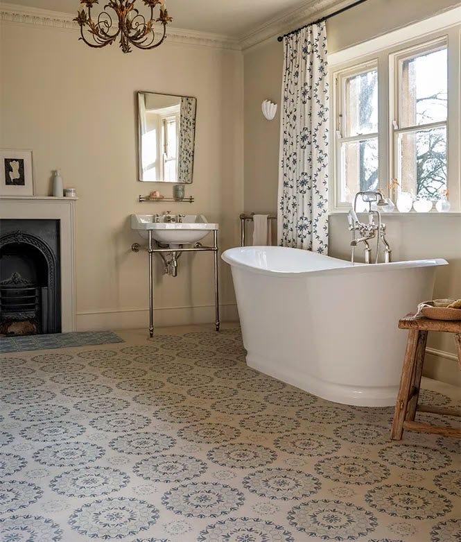 Aventuras Porcelain Palma Blue