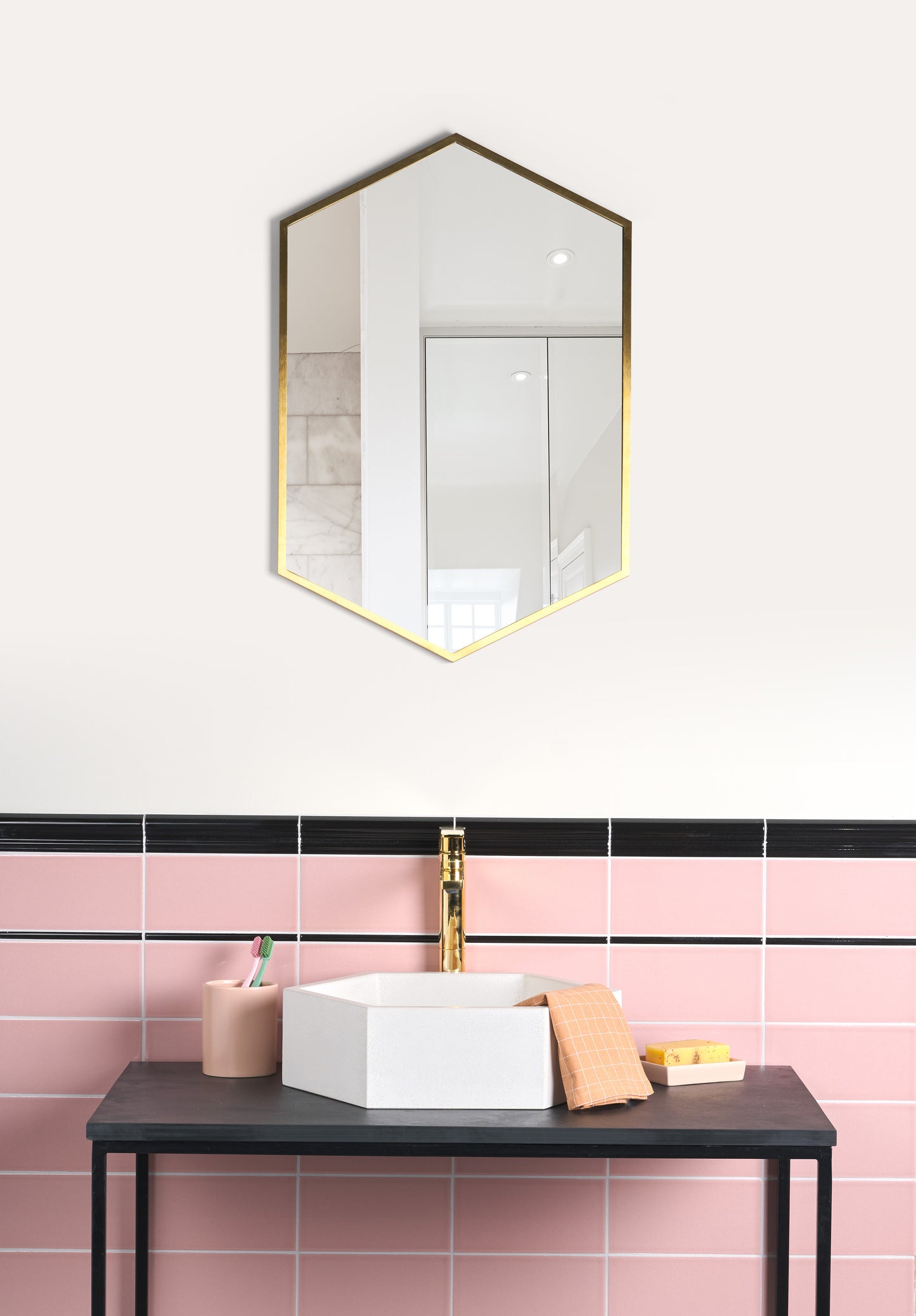 Architectural Mouldings Pencil Black Gloss Finish