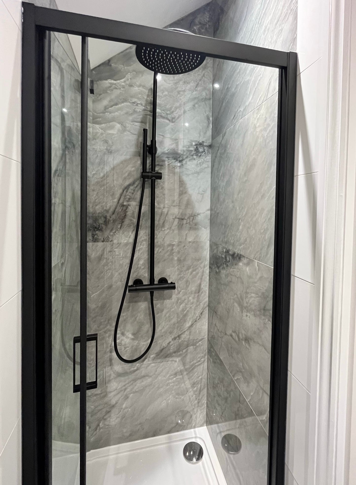 Nova Onyx Dark Grey Polished