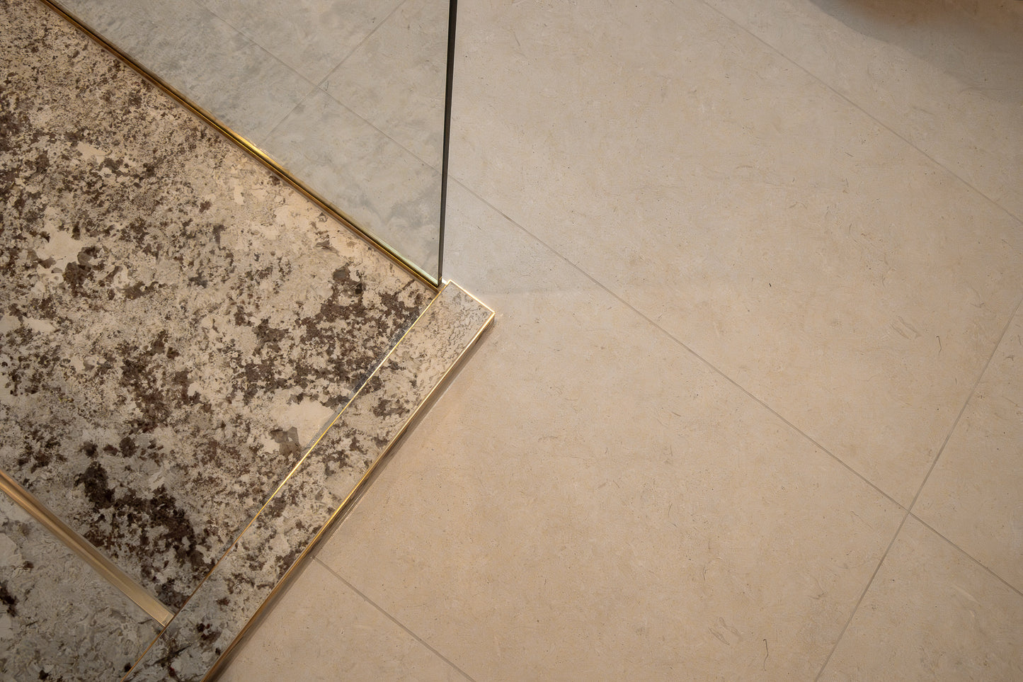 District Stone Ivory (Room Lot)