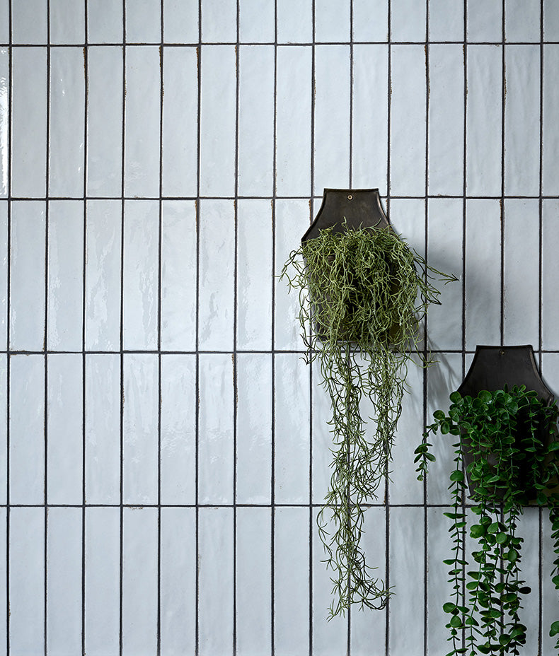 Foundry Bianco Gloss Finish