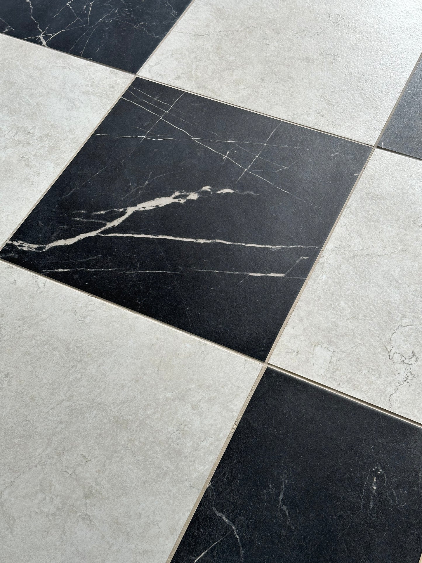 Classique Marble Biancone