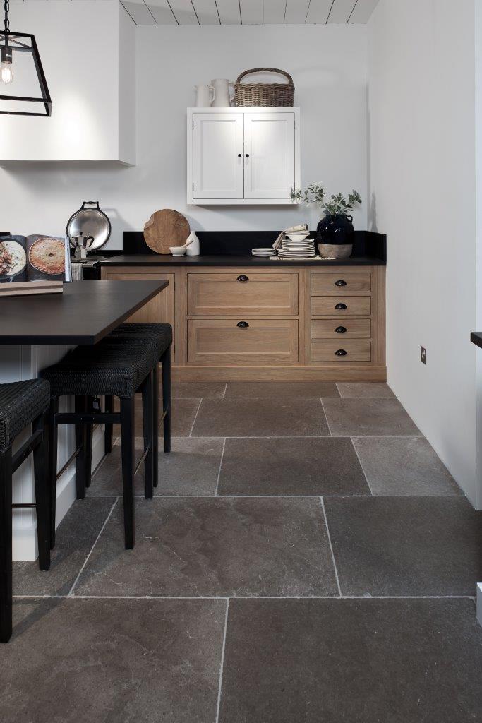 Amaya Tumbled Finish