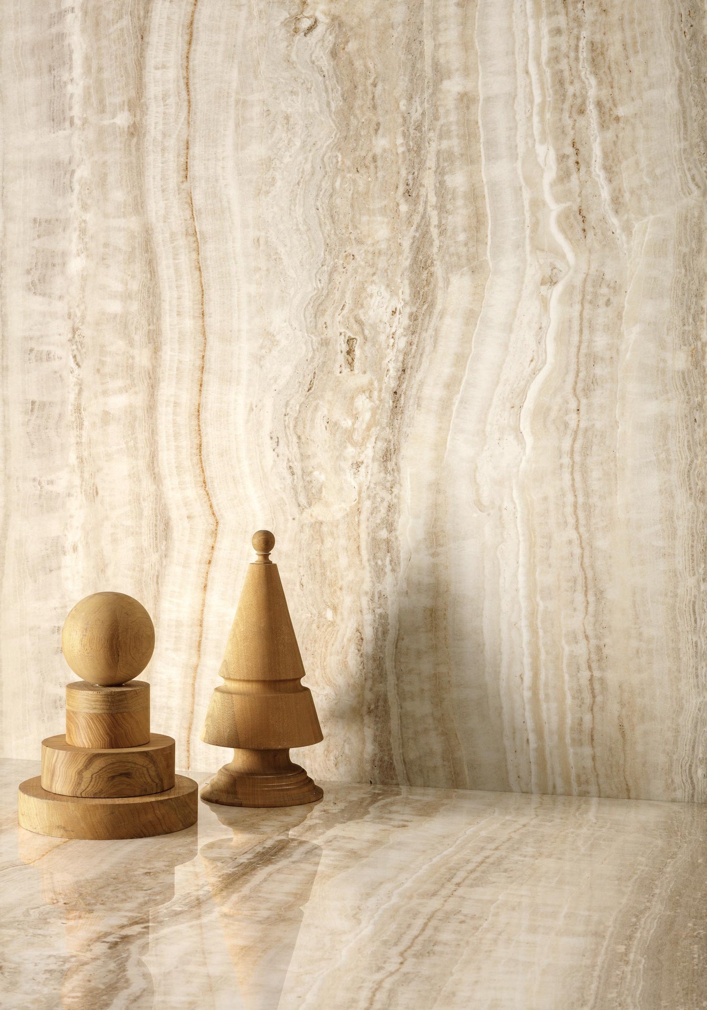 Onici Almond (Glossy)