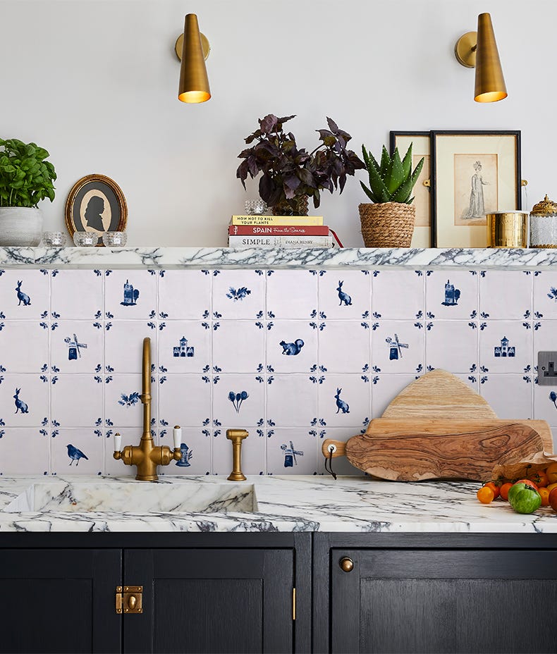 Dyrham Dairy Ceramic Oak Leaf Center Decor