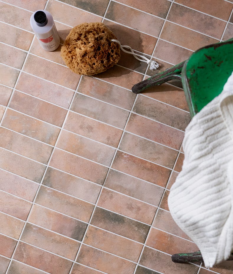 Petite Porcelain Cotto Dark