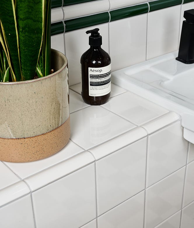 Victorian Style™ Ceramic Cotton White Simple Beading