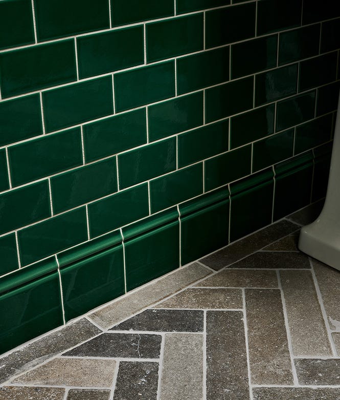 Victorian Style™ Ceramic Emerald Green Crackle Glaze Classic Skirting