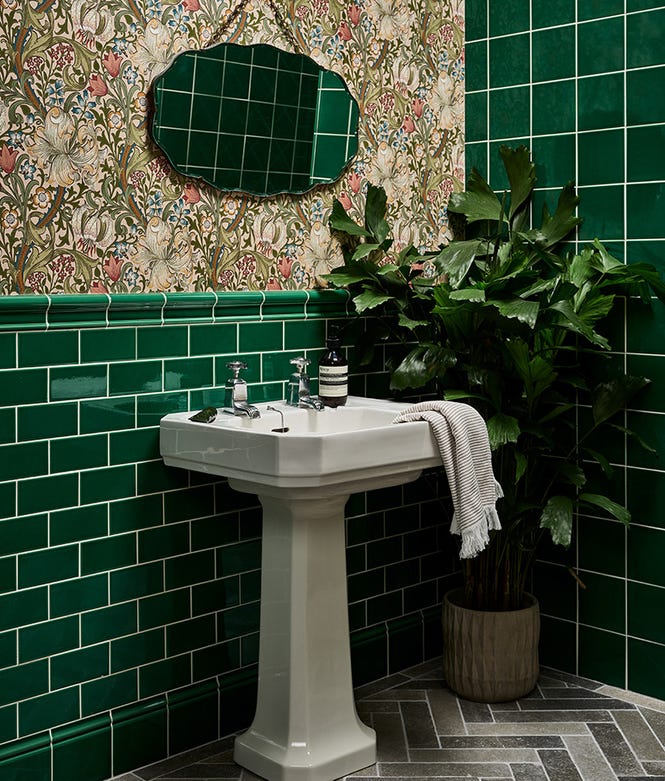 Victorian Style Wall Emerald Green Metro Glaze Crackle Glaze Finish