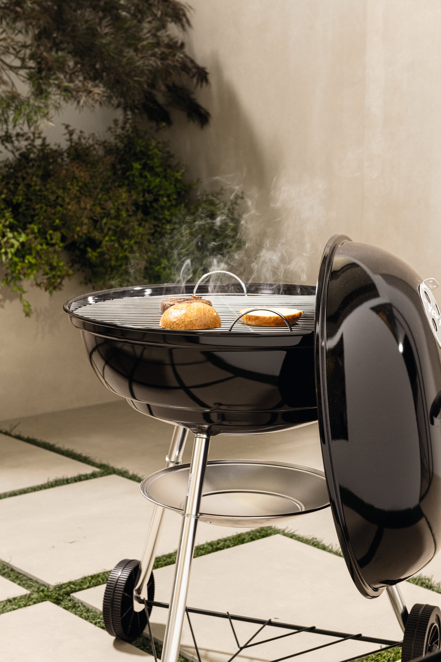 Warehouse Almond Grip R11