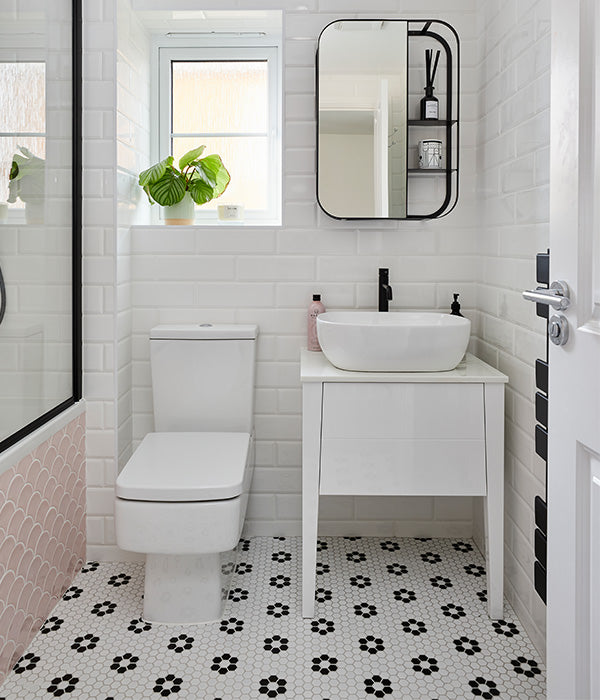 Mono Hex Porcelain Daisy