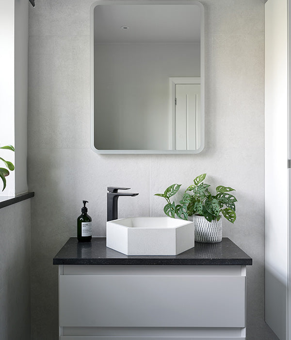 Louvre Porcelain Blanc