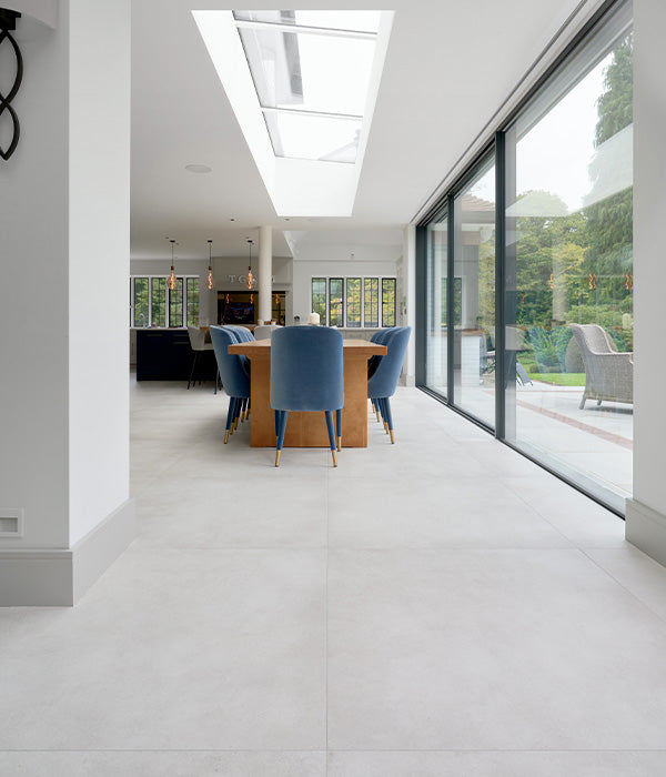 Louvre Porcelain Blanc