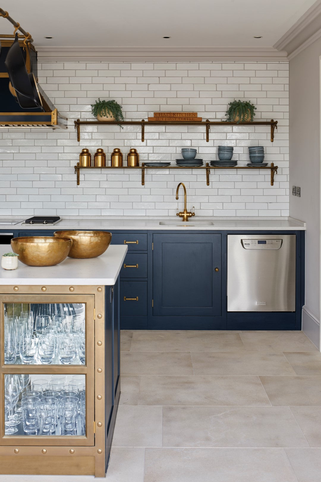 Buscot Limestone Etched Finish