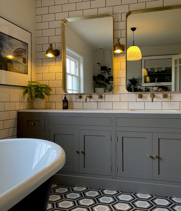 Delicate Wall Ceramic Metro