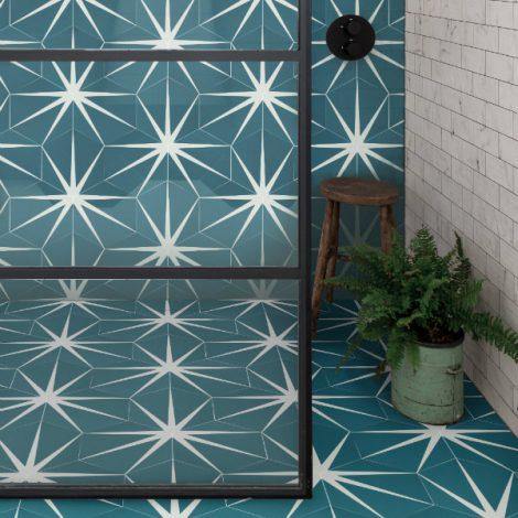 Lily Pad Porcelain Peacock - European Heritage Ltd.