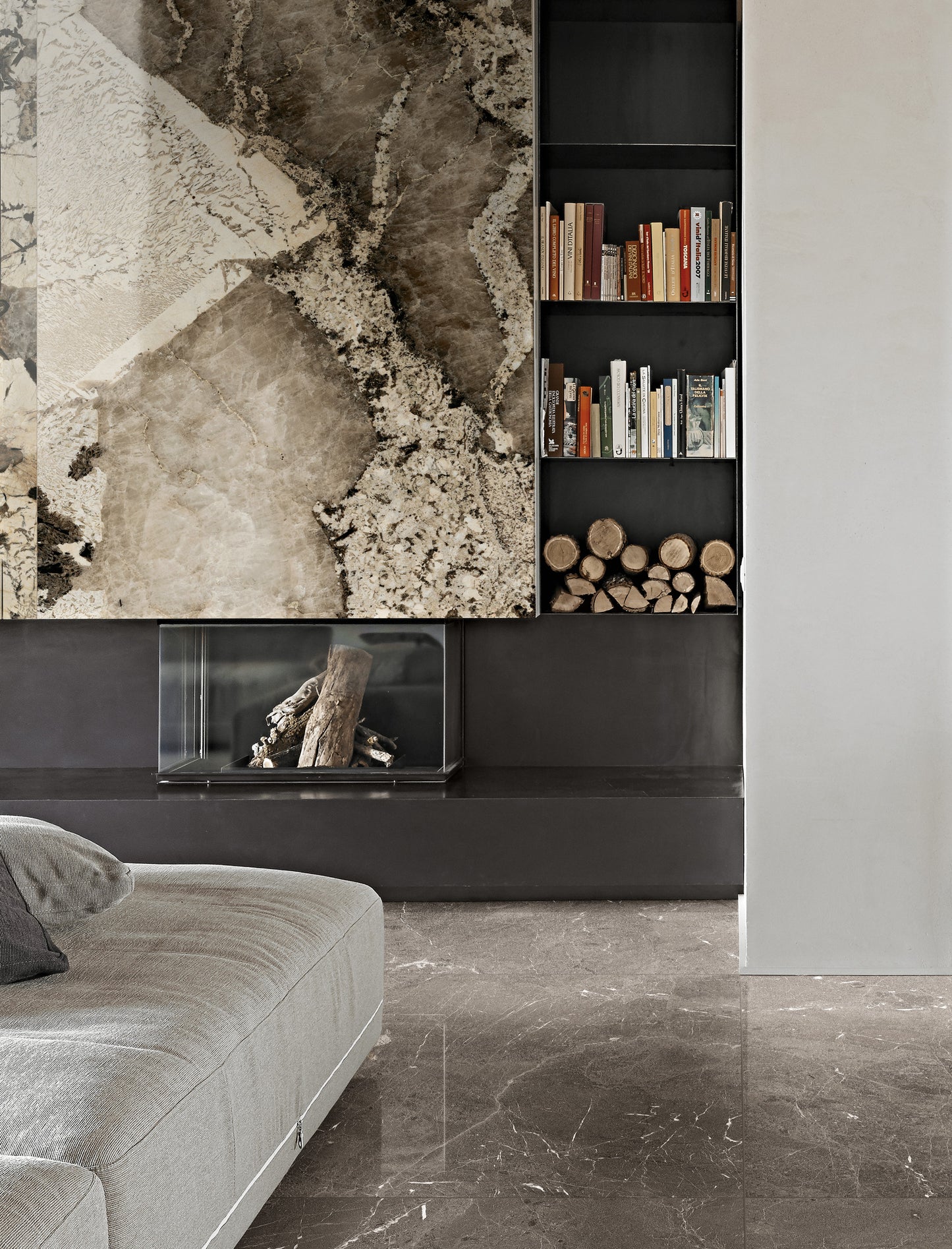 Marmi Heritage Brown (Glossy)