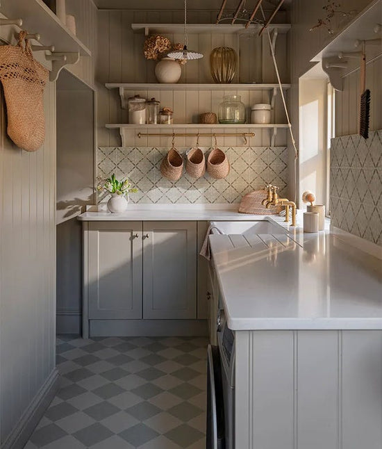 Aventuras Porcelain Olive Field Tile 