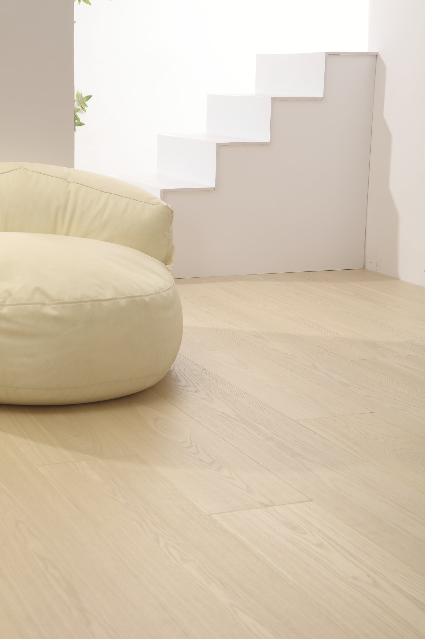 Bourges Ash Natural Brushed Lacquered Select (AB) Click 15/3