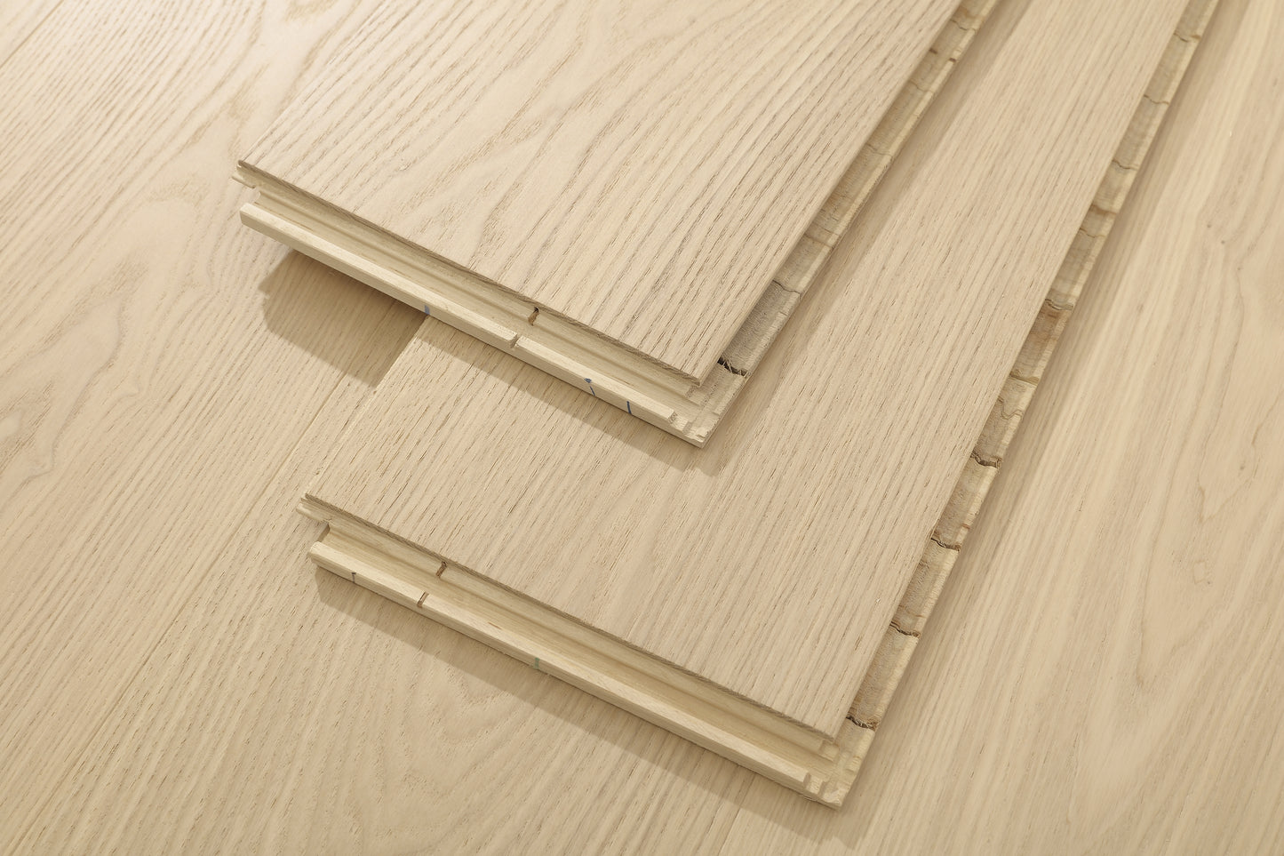 Bourges Ash Natural Brushed Lacquered Select (AB) Click 15/3