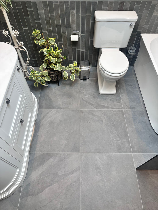 Kuro Grey (Room Lot)