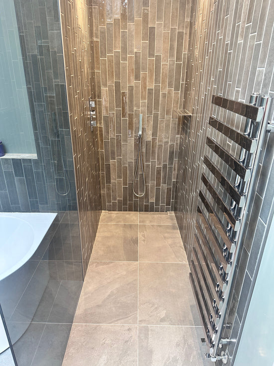 Kuro Grey (Room Lot)