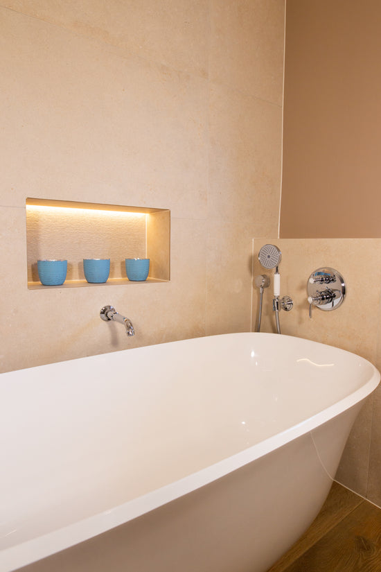 Aesthetica Ivory