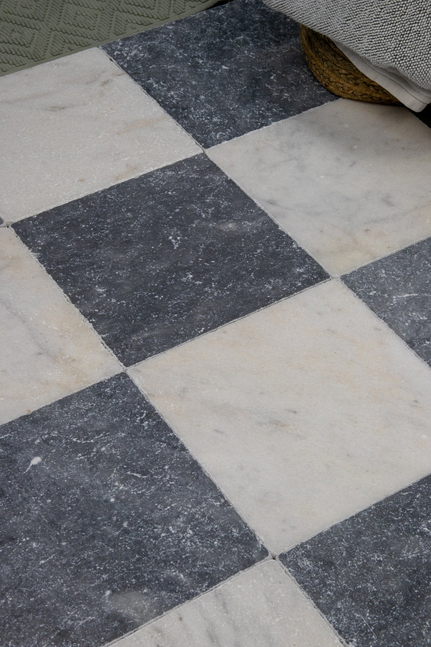 Alpi Carrara Marble Tumbled Square