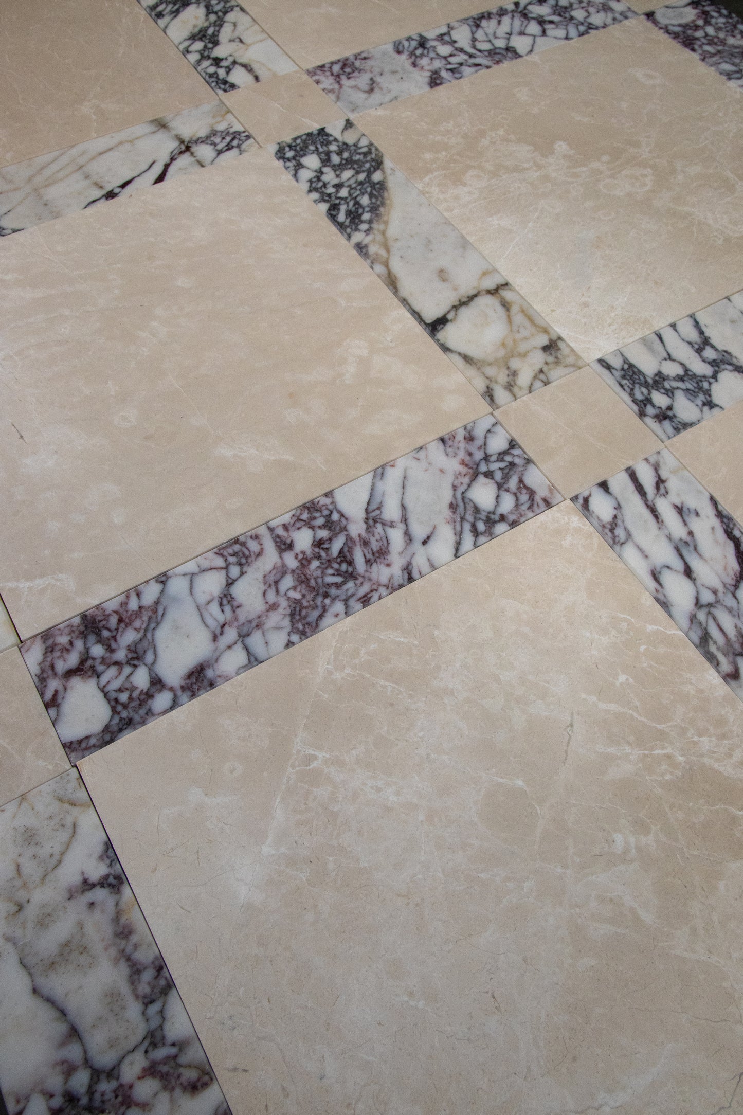 Calacatta Viola Marble Honed Brick