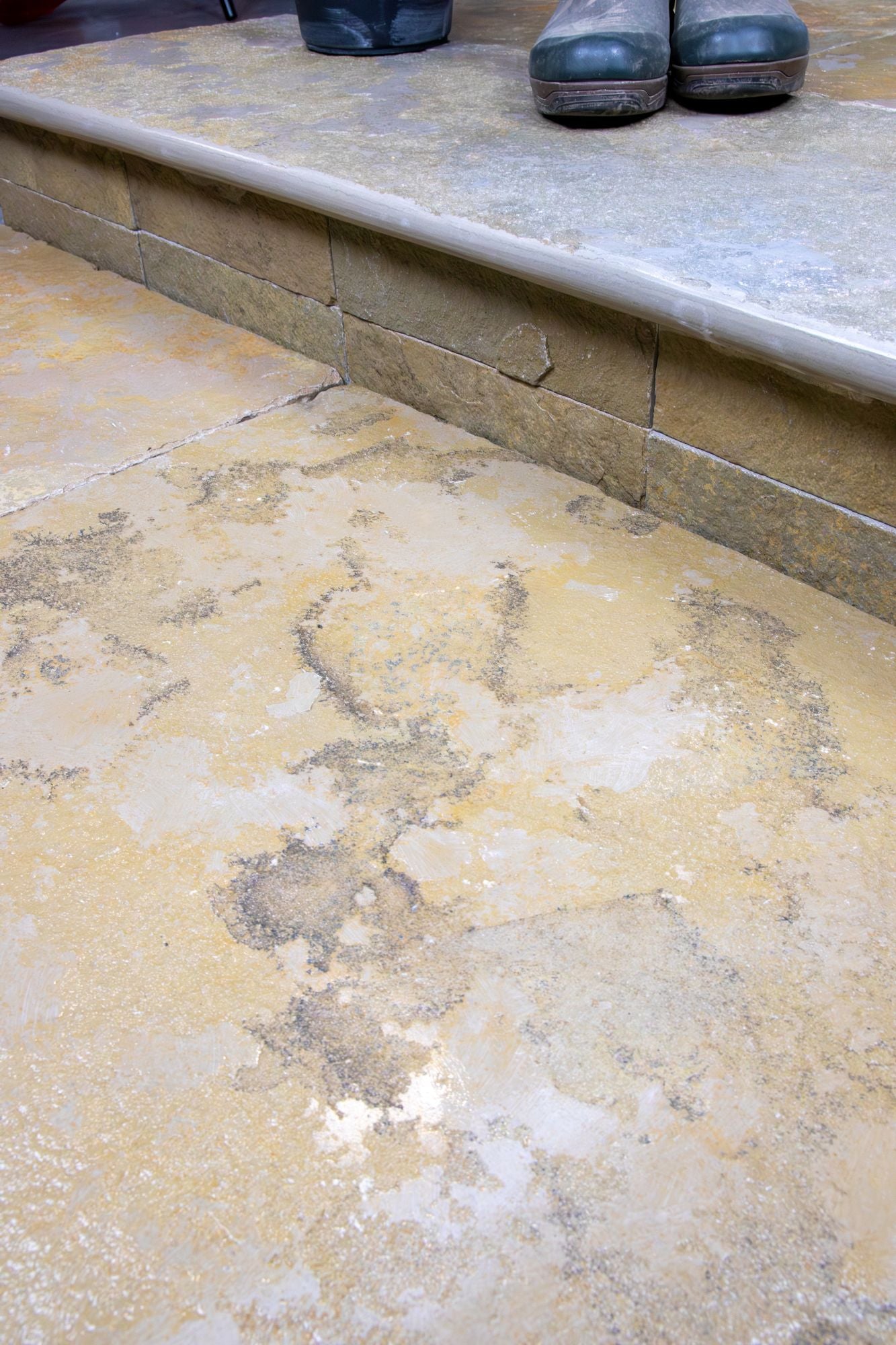 Elkstone Yellow Tumbled Herringbone