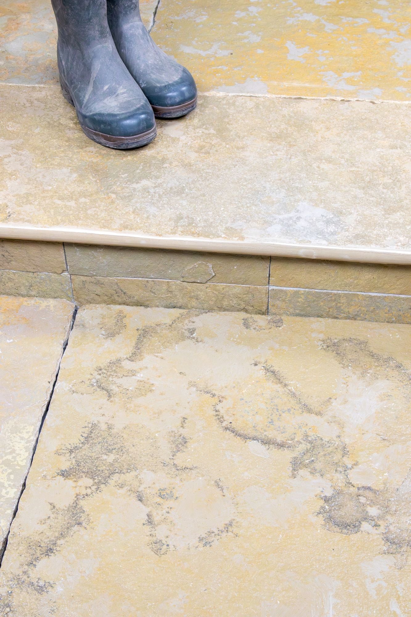 Elkstone Yellow Tumbled Herringbone