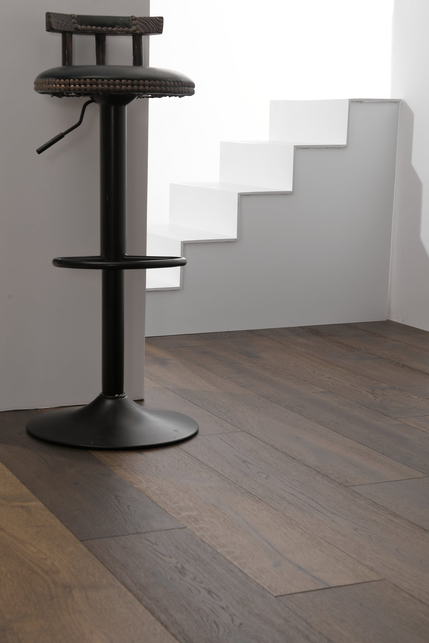 Oak Dark Smoked Matt Lacquered Rustic Click 15/4