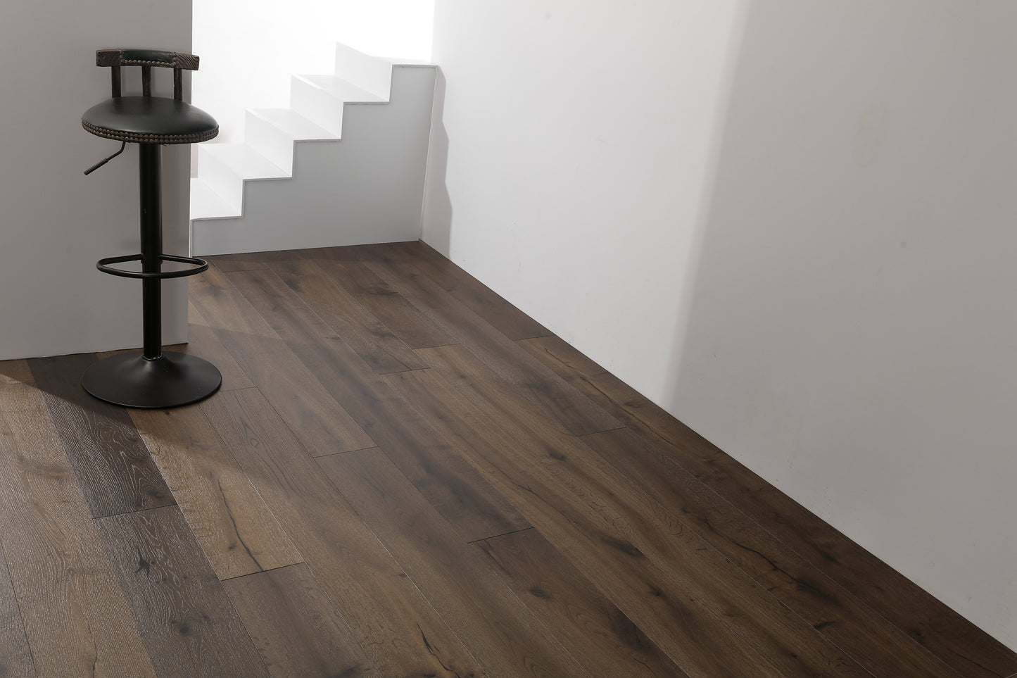 Oak Dark Smoked Matt Lacquered Rustic Click 15/4