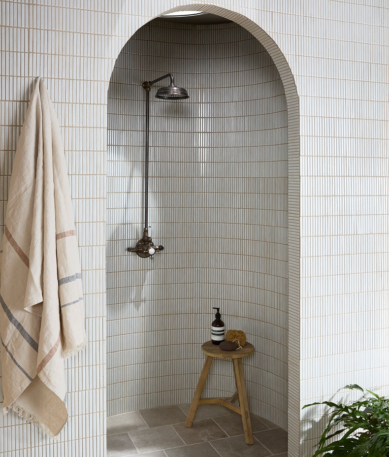 bamboo-porcelain-mosaic-vintage-white-gloss-finish