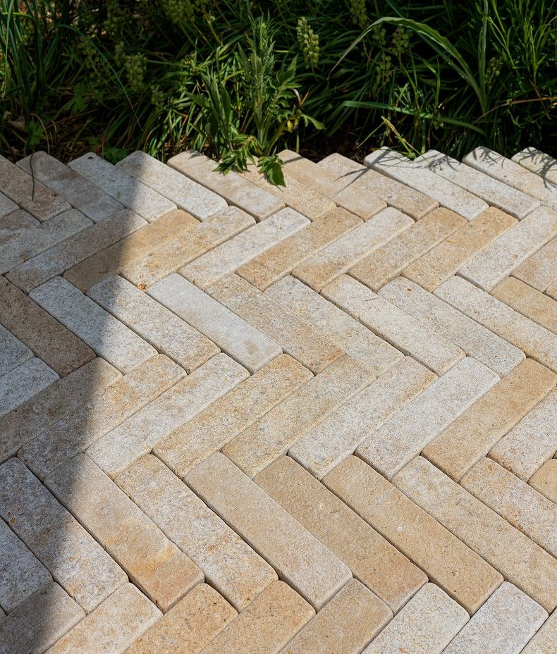 buscot-limestone-klinkers-tumbled-&-etched-finish
