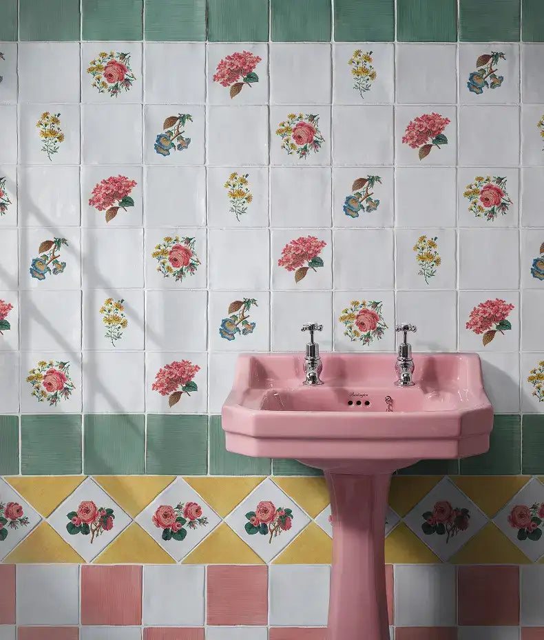studio-divine-savages-the-brambles-hydrangea-belle-gloss-finish