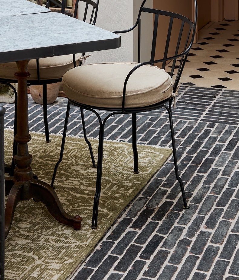 flanders-charcoal-tumbled-finish