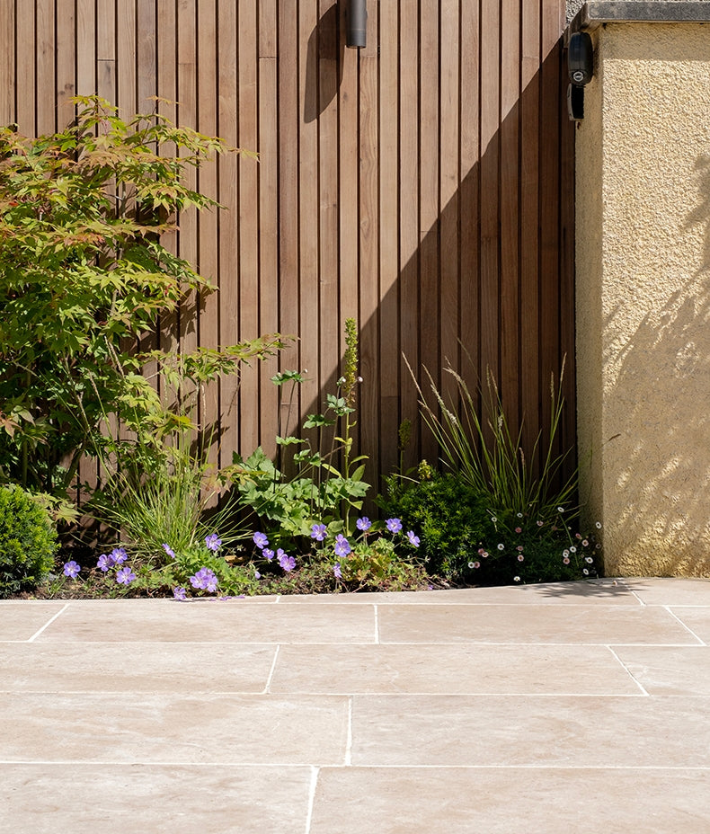buscot-limestone-tumbled-&-etched-finish