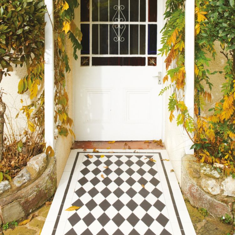 St.Andrews - Black & Dover White