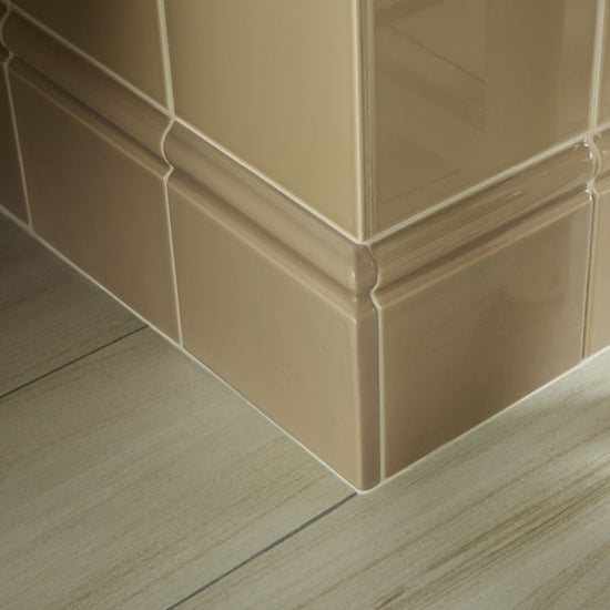 Artworks Right Corner Skirting