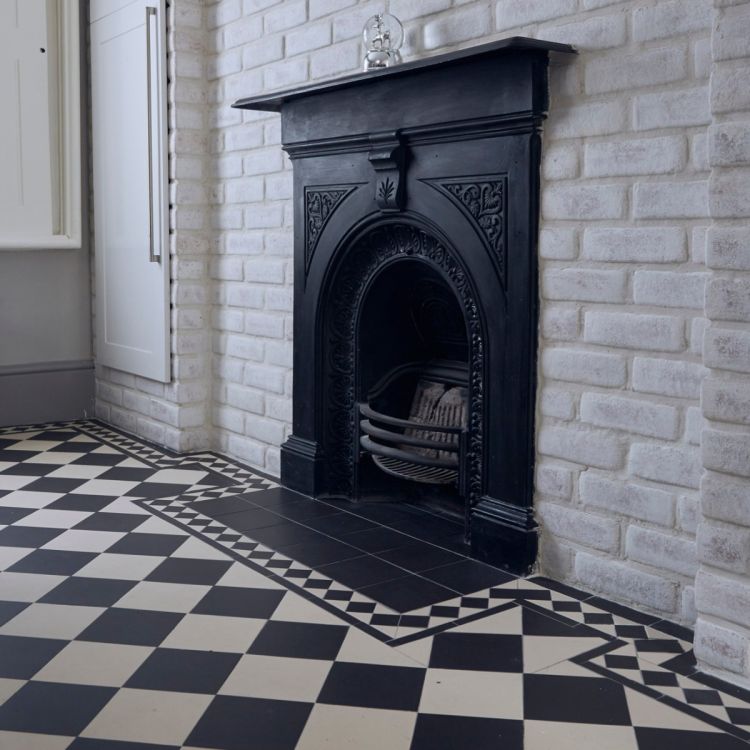 Oxford 151mm - Black & Dover White