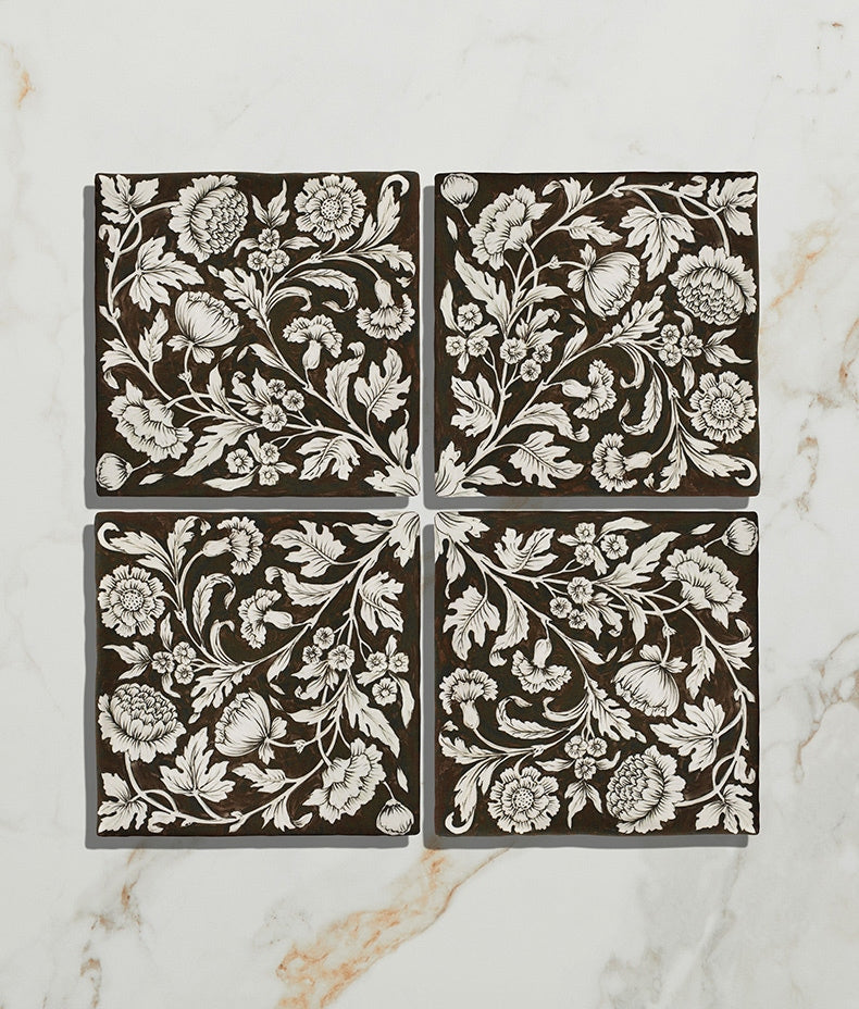 studio-assisi-brown-gloss-finish