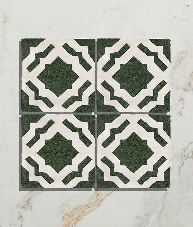 studio-cassius-dark-green-gloss-finish