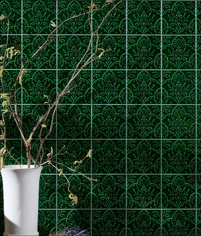 victorian-style-wall-hampton-court-vines-olive-green-gloss-finish
