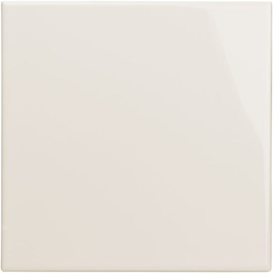 Artworks Field Tile