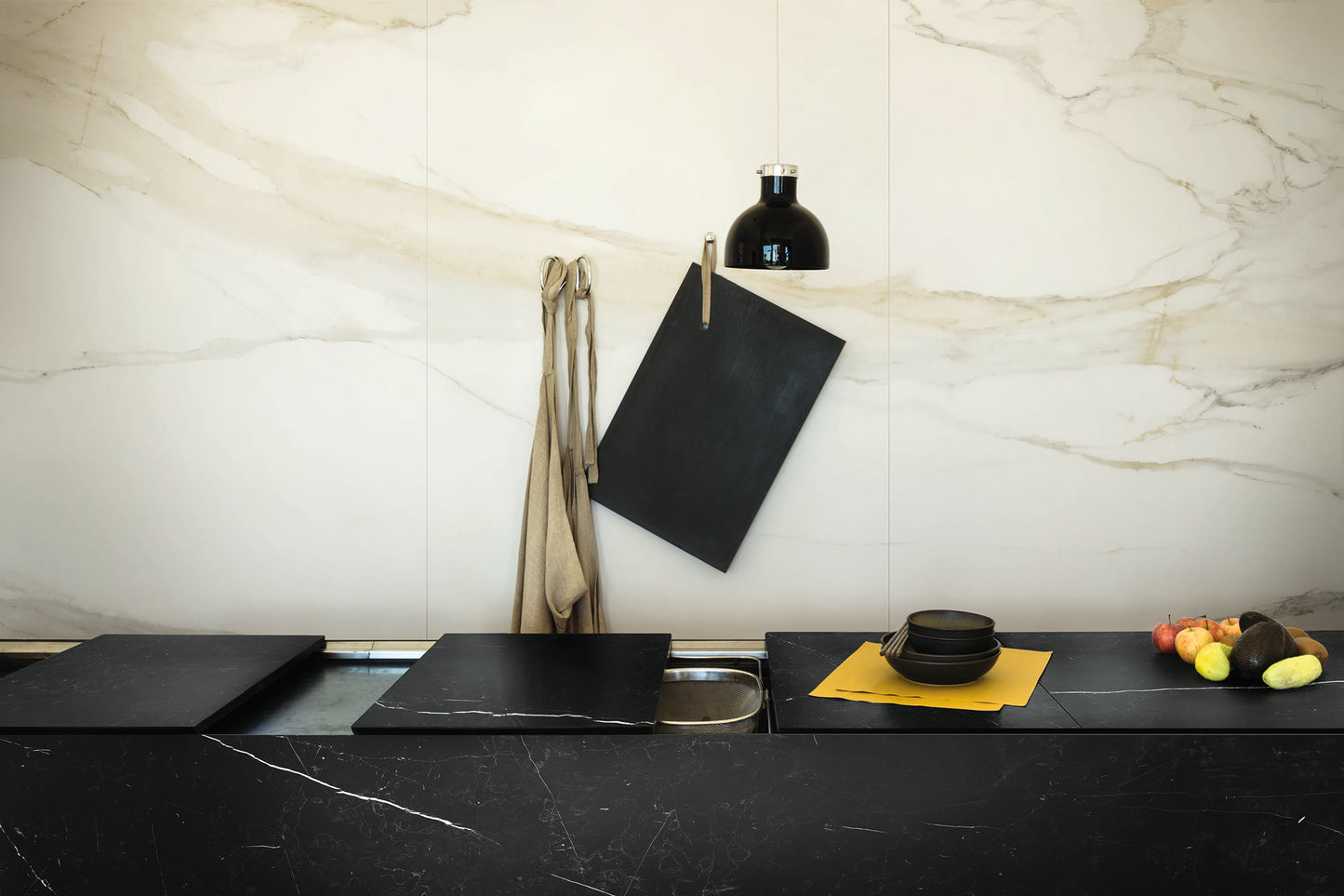 Magnifica Calacatta Gold Polished